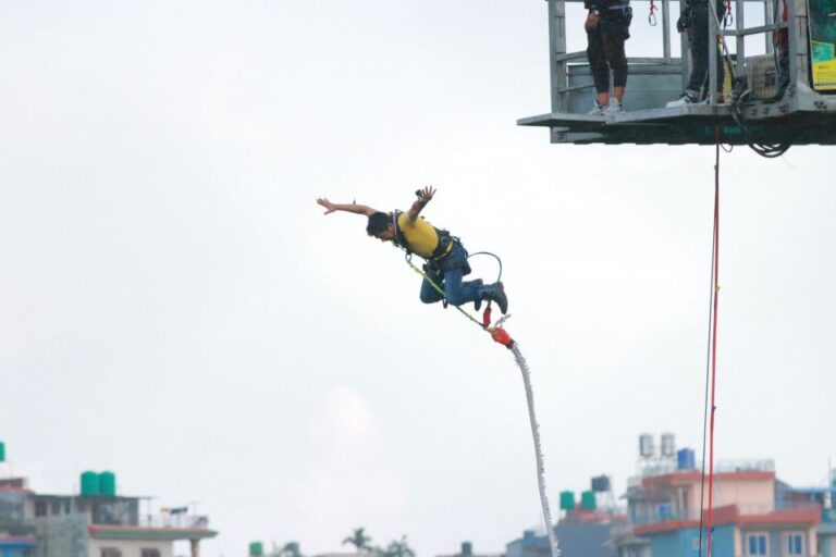 Bungee Jump (101m) in Pokhara