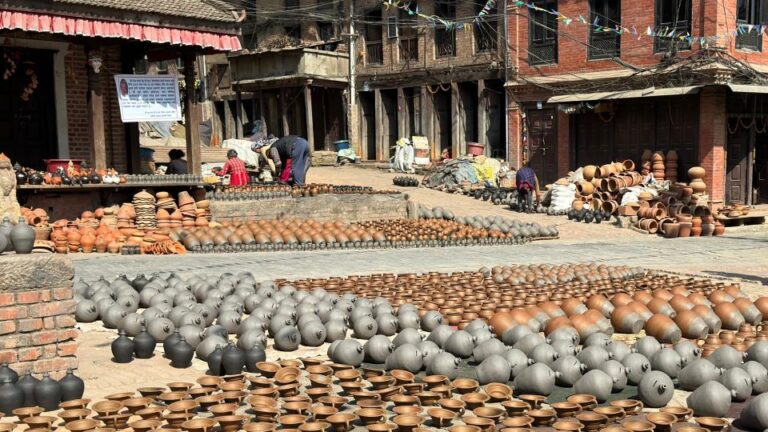 Kathmandu: Immersive City Tour (Live Pottery & Wood Carving)