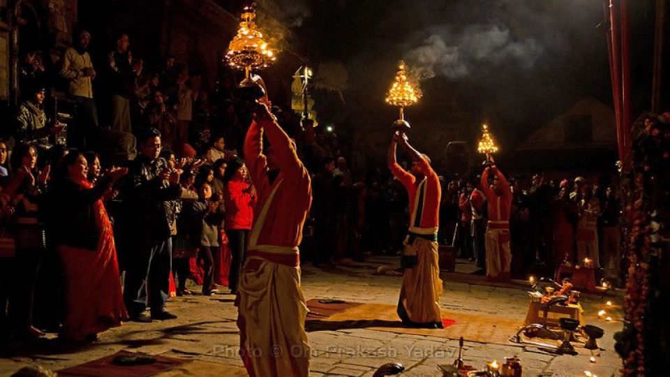 Kathmandu: 3 Hours Night Pashupatinath Aarti Tour - Accessibility, Group Options, and Pickup Details