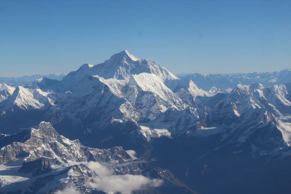 1 Hour Panoramic Flight Around Mt. Everest - Full Description