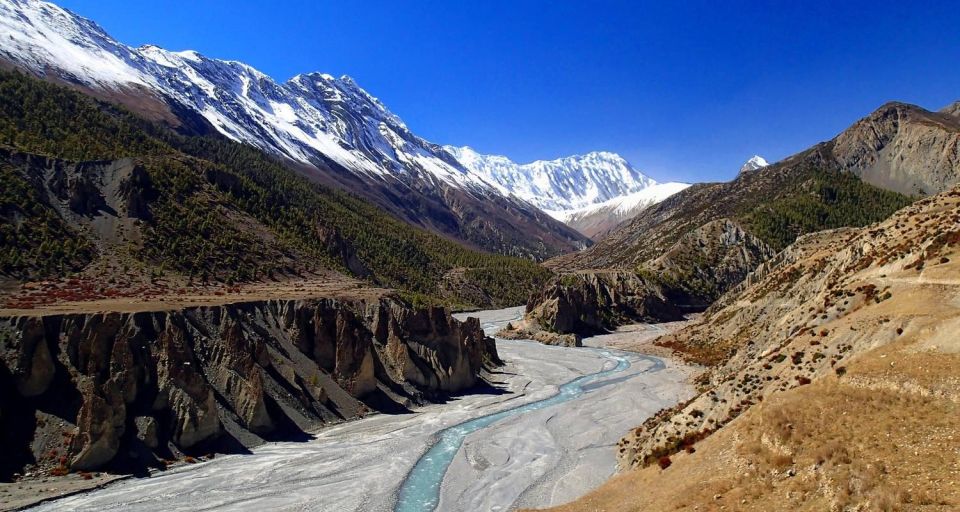 Annapurna Circuit Trek 13 Days - Thorong La Pass