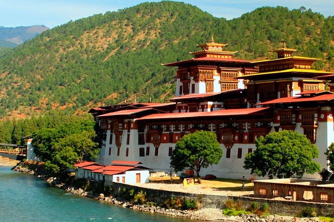 Bhutan Tour- 4 DAYS 3 NIGHTS - Just The Basics