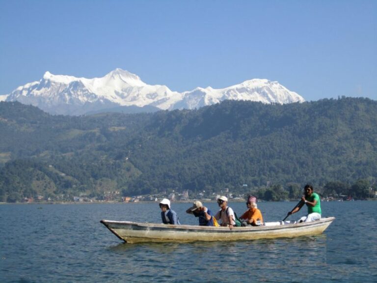 Pokhara: Private City Tour and Sarangkot Sunrise