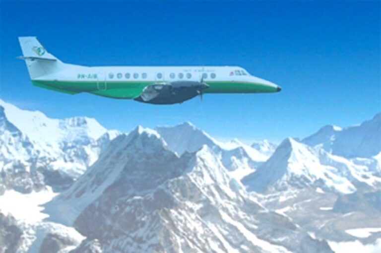 Kathmandu: Everest Mountain Flight With Private Transfers
