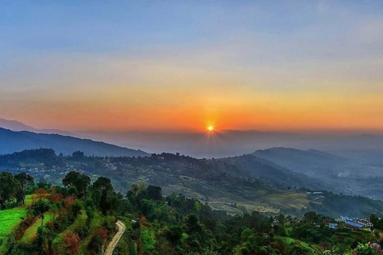 Kathmandu: Private One Day Nagarkot Sunrise and Hiking Trip