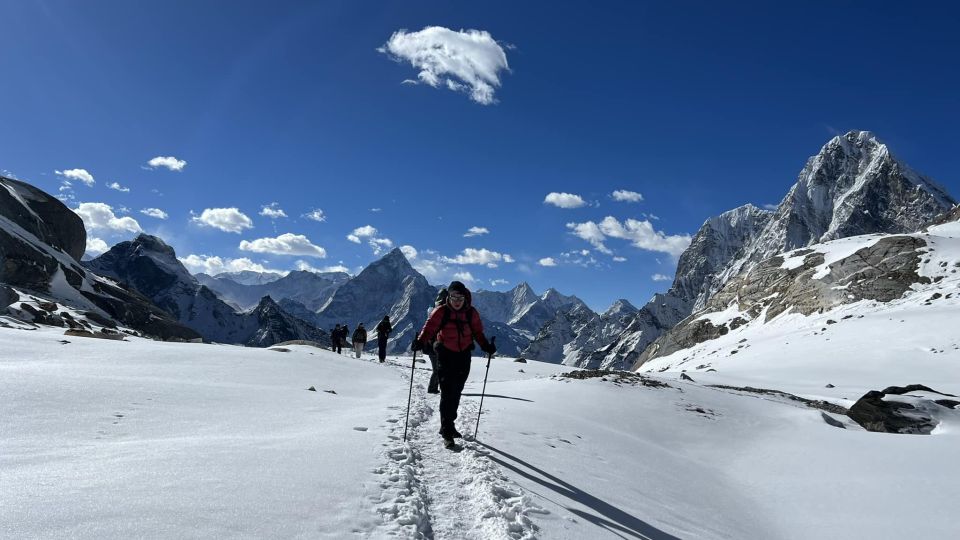 Everest Three High Passes Trek: 17-Day Guided 3 Passes Trek - Trek Itinerary Highlights